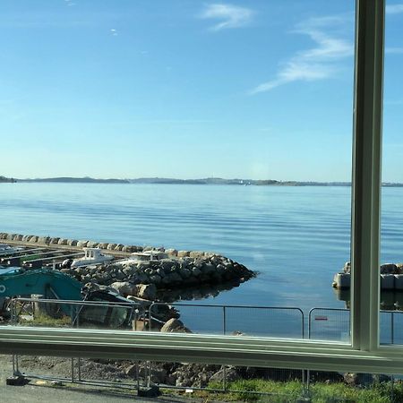 Haabakk On Sea Apartment Tau Ngoại thất bức ảnh